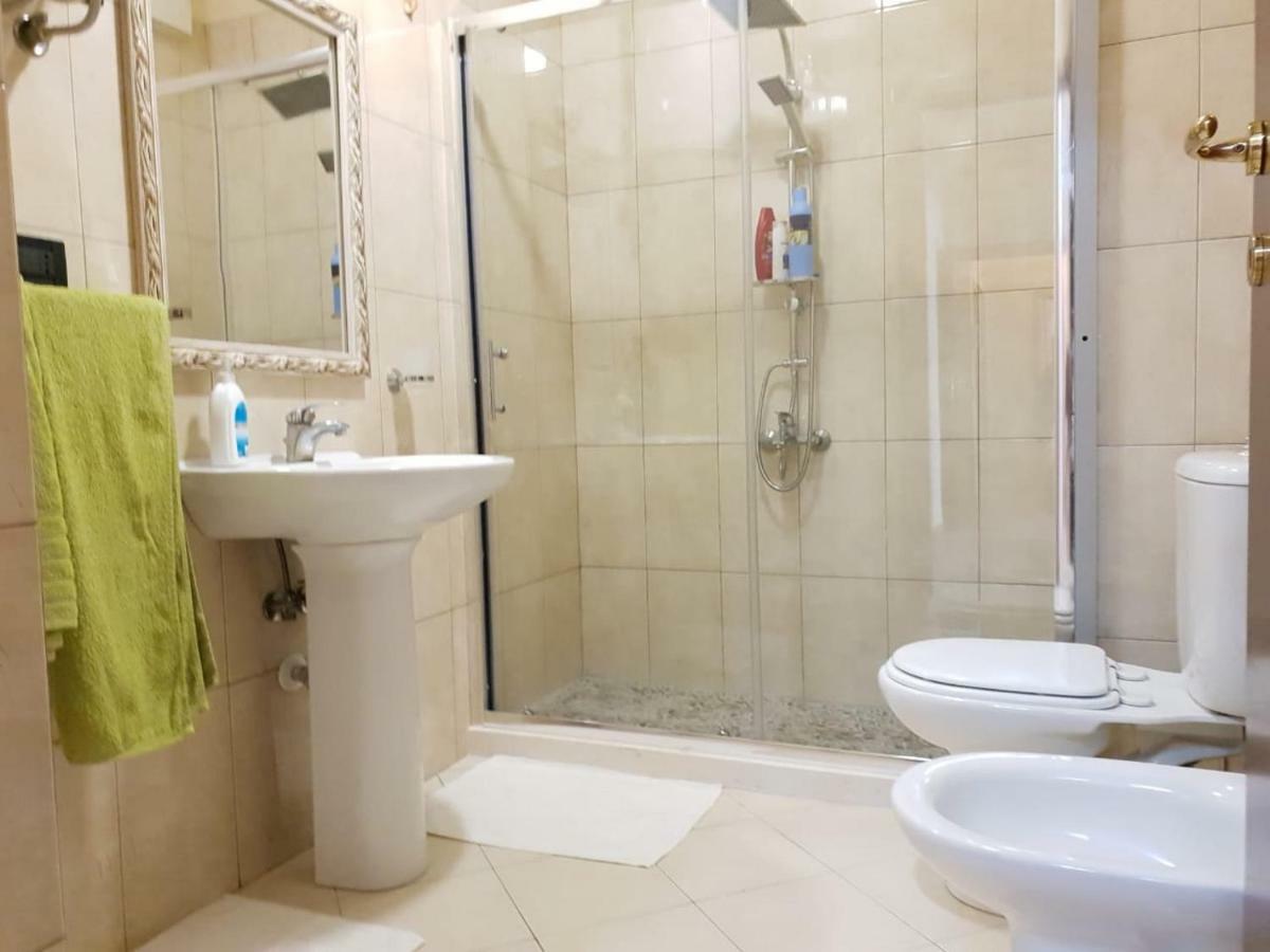 Matis Apartaments 티라나 외부 사진